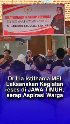 BHIRAWA ONLINE. Anggota Komite III DPD RI periode 2024-2029, Dr Lia Istifhama MEI melaksanakan kegiatan reses di Jawa Timur. Beberapa kabupaten/kota pun diterjuninya dalam rangkaian reses guna menjaring aspirasi warga, tak terkecuali tanah kelahirannya, Kelurahan Jemur Wonosari, Kecamatan Wonocolo, Surabaya. Kegiatan tersebut berlangsung lancar pada, Jumat (1/11/2024), diikuti 120 peserta yang merupakan unsur perangkat RT, RW, LKMK, Karang Taruna, dan berbagai elemen lainnya. Tak terkecuali, hadir Camat Wonocolo Muslich Hariadi dan Lurah Jemur Wonosari M Yasin. Tak ayal, kehadiran senator cantik asal Jatim itu pun disambut antusias warga. Sedangkan ning Lia yang dikenal humble dan sederhana, membalas kebaikan warga dengan ungkapan terimakasih. “Terimakasih tak terhingga atas kepercayaan kepada saya sebagai wakil dari panjenengan sebagai anggota DPD RI. Kepercayaan ini sangat penting bagi saya dan meneguhkan komitmen saya untuk terus berupaya membangun kebaikan melalui jalur politik,” terang keponakan Gubernur Jatim 2019-2024 Khofifah Indar Parawansa itu. Ning Lia kemudian melakukan dialog intensif bersama warga terkait masalah yang ia bidangi di Komite III yakni Pendidikan, Kesejahteraan Sosial, Pemberdayaan Perempuan dan pelindungan Anak, Tenaga Kerja dan Trasmigrasi, Ekonomi Kreatif, Keluarga berencana, Agama, Kesehatan, Kebudayaan, Pemuda dan Olahraga serta Perpustakaan. “Kebetulan saya di Komite III, dimana di dalamnya ada ekonomi kreatif dan pariwisata. Ini sangat selaras dengan capaian Kelurahan Jemur Wonosari sebagai Juara 1 Kelurahan terbaik se Jawa Timur dan masuk dalam lima besar Kelurahan Berprestasi Tingkat Regional II Tahun 2024 untuk wilayah Jawa-Bali, tepatnya juara 2,” ungkapnya. Kehadiran saya bersama Tim untuk mendengar dan menyerap aspirasi warga Jemur Wonosari. Mendengarkan kebutuhan masyarakat secara langsung, karena aspirasi ini sangat penting untuk diteruskan ke DPD RI. Sebagai wakil masyarakat Jawa Timur, tugas kami adalah memperjuangkan kepentingan ‘Jenengan Sedoyo’ (anda semua) di tingkat pusat,” kata Ning Lia disambut tepuk tangga ratusan warga yang hadir di pendopo Kelurahan Jemur Wonosari. Dalam sesi dialog, beberapa isu utama yang menjadi perhatian warga Jemur Wonosari adalah masalah kesehatan, pelaku UMKM, peningkatan kesejahteraan sosial, serta masalah pendidikan. Salah satu warga menyampaikan keluhannya pelayanan kesehatan, terutama bagi lansia dan masyarakat berpenghasilan rendah. Selain itu, warga juga berharap adanya peningkatan program kesejahteraan sosial yang lebih tepat sasaran. “Masalah kesehatan bagi lansia, anak-anak dan perhatian lebih terhadap keluarga-keluarga yang tergolong rentan, terutama di tengah situasi ekonomi yang menantang saat ini, mohon diperhatikan oleh Pemerintah Pusat,” kata Khoirul Anam salah satu warga yang menyampaikan aspiransinya kepada Ning Lia. “Juga terkait kemudahan bagi pelaku UMKM kecil. Kami berharap Bu Lia membawah aspirasi wong cilik (masyarakat miskin red) untuk di perjuangkan di DPD RI. Terima Kasih Ibu Lia, kami berharap kunjungan atau reses seperti ini bisa dilakukan lebih sering, sehingga masyarakat merasa didengar dan dipedulikan oleh legislatif,” sambung Anam. Menjawab aspirasi warga, Lia Istifhama mengakui bahwa isu kesejahteraan sosial adalah salah satu hal yang menjadi masalah di semua wilayah, namun ia berharap penyelesaian adalah Kerjasama banyak pihak. “Dalam menyelesaikan sebuah masalah, saya kira kesempurnaan adalah hal yang tidak mungkin. Melainkan, perlu Kerjasama dan gotong royong banyak pihak. Ayo kita semua sama-sama menunjukkan kontribusi sesuai apa yang bisa kita lakukan. Khoirunnas anfauhum linnas bagi saya komitmen nyata yang akan saya upayakan terus terbangun dalam kehidupan saya,” terangnya  #kabarninglia #drliaistifhama #liaistifhama #ningliaistifhama #ninglia #dpdrijatim #senator #senatorcantik #dpdricantik #dpdri #liaistifhamadpdri #dpdri2024 