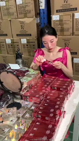 #makeup #FYP #tiktoker #FVpowder #FVOfficerStore #amsr #grwm #FVfoundation #makeuphacks #trending #makeuptutorial #reels #grwmroutine #makeupchallenge