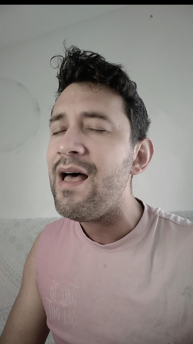 Hechizo de luna. una #salsaromantica  en #balada #music #singing #loveyou #cover 