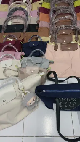 Tas LC GS & Clasic size L warna lengkap, join live tiktok bsk ya 🫶 Untuk yg mau order grosir bisa WA 082144895821, ada harga spesial untuk dijual lg ya #fyppppppppppppppppppppppp #Tokogelati #gelati2 #viralvideo #tasmurah #taslc #tasimport 