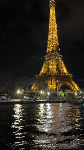 #paris #eifeltower #night 