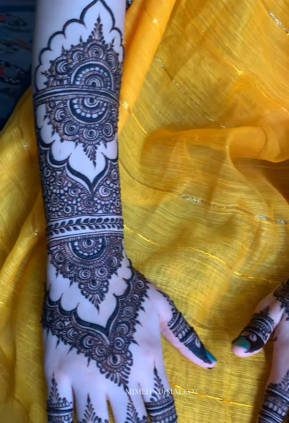 #MJMEHNDISIALKOT ❤️  Follow me on insta For More Details And booking InFormation🖋️|mj_mehndi_sialkot |  #SialkotMehndiArtist #bridalmehndi #mehndi #viral #onemillionaudition #mjmehndi #2024 #minimaldesign #bride #bride #foryou #Partymehndi #Mehndiart #Love #Allah #Fame #explore #Trending #explore #bridalmehndidesigns #Bridalmehndi #partymehndidesign 