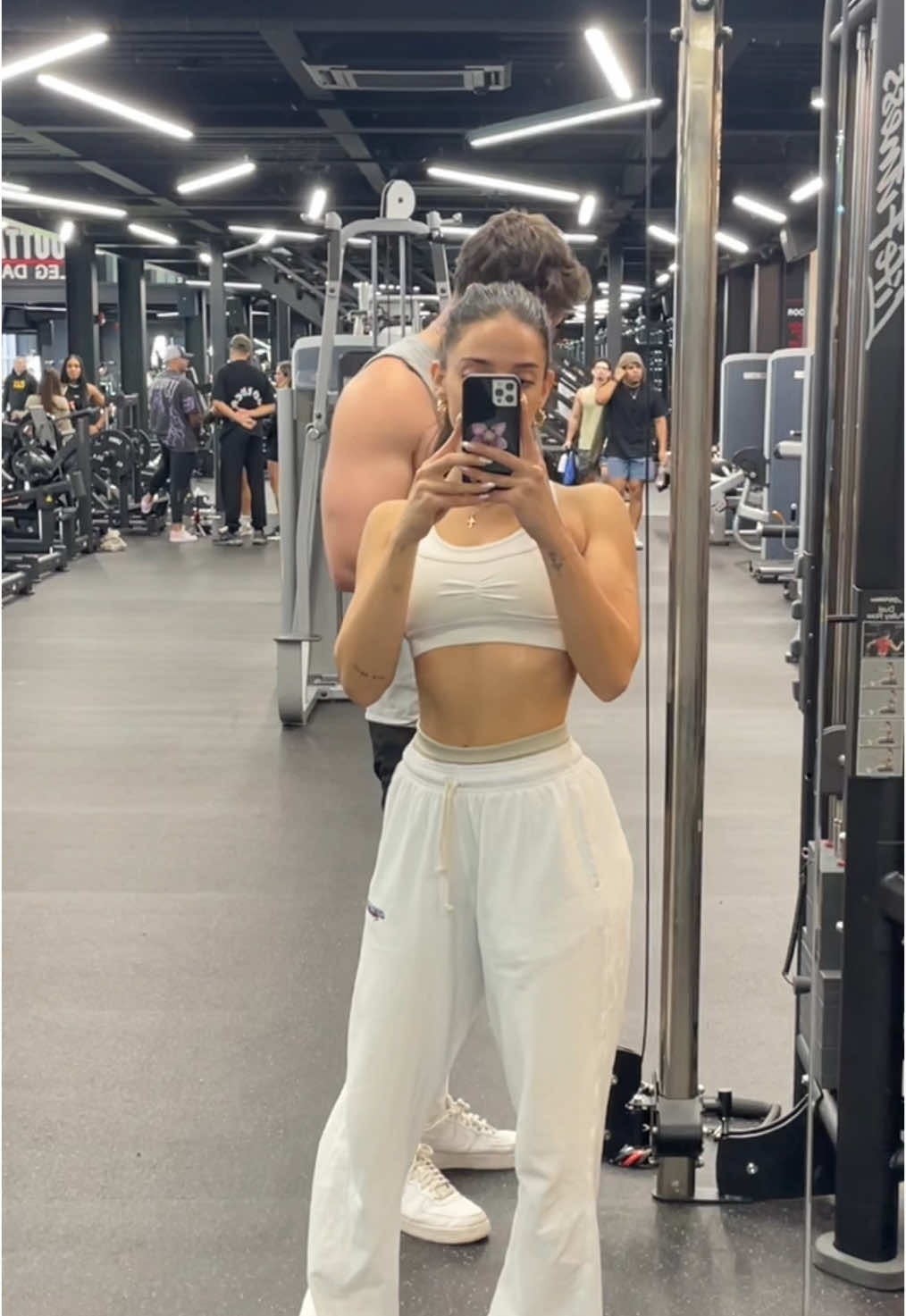 come to the gym with us for back and bis #gymmotivation #workoutmotivation 
