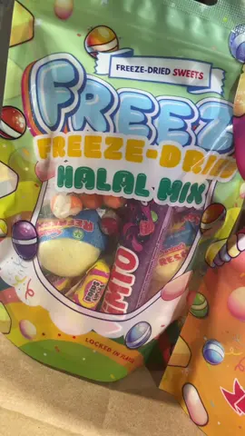 #freezedriedcandy #freezedried #freezedriedskittles #localbusiness #halal #mrkhans #birmingham #birminghamuk #rundontwalk #candy #freezedriedadventures #fy #fyy #fyp #viral #viralvideos #viralvideotiktok 