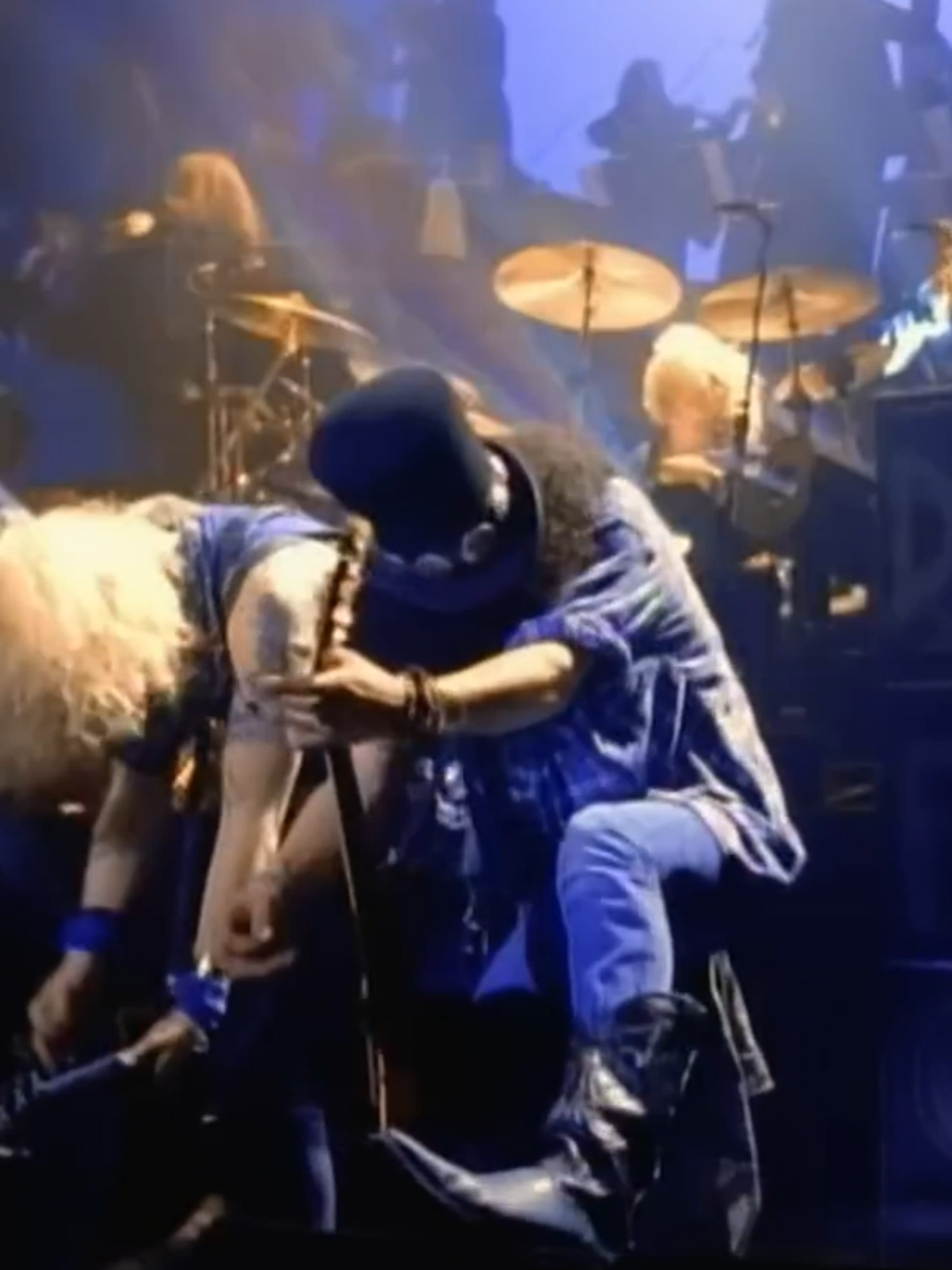 Guns N' Roses - November Rain @gunsnroses #gunsnroses #november #novemberrain