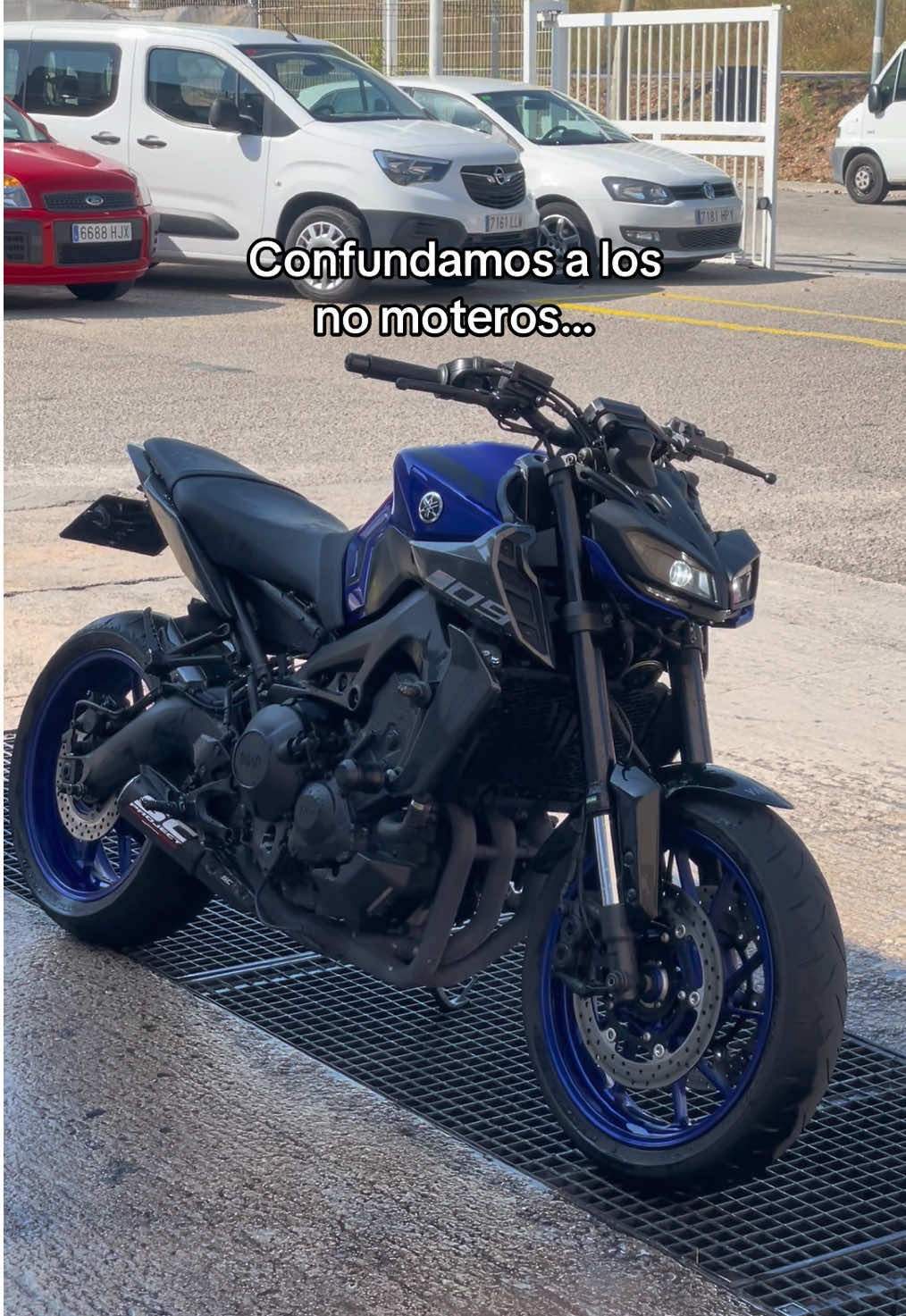 ¿Cuál eres tu?🙄🤔  #yamaha #mt09 #biker #fyp 