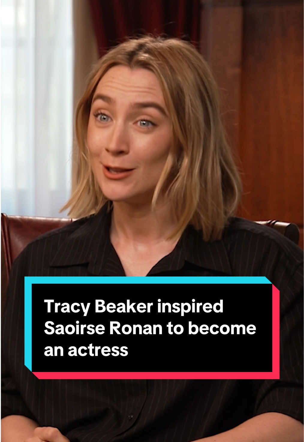 Saoirse being a #tracybeaker fan couldn’t be more iconic #saoirseronan #blitz #interview #actress #movie #film 