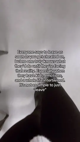 You never thought youd be faced with this impossible reality in the first place. Dont let anyone tell you what YOU should do with your relationship. Its okay to take your time to figure out whats best for YOU. ♥️ jøin the FB groûp for betrayed women. 🔗 in bîø. ♥️ #infidelity #betrayal #cheating #brokeninside #brokenheart 