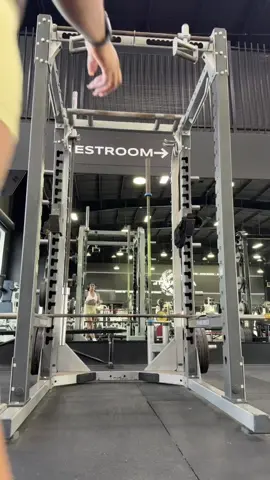 A little rusty but nonetheless the work is still getting done. #pullup #calisthenics #pullups #Fitness 