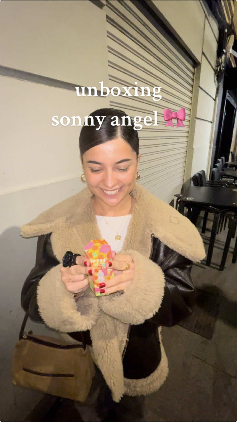 unboxing sonny angel ⭐️ @L GRACIAS 🫶🏼  #sonnyangel #sonnyangeltok #sonnyangelunboxing #sonnyangelhippers #sonnyangels  