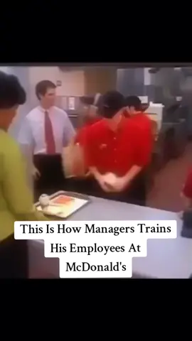 this is how every McDonald's managers are❓️ ❓️#McDonald's #manager #customer #customerservice #fastfood #employee #fyp #viral 