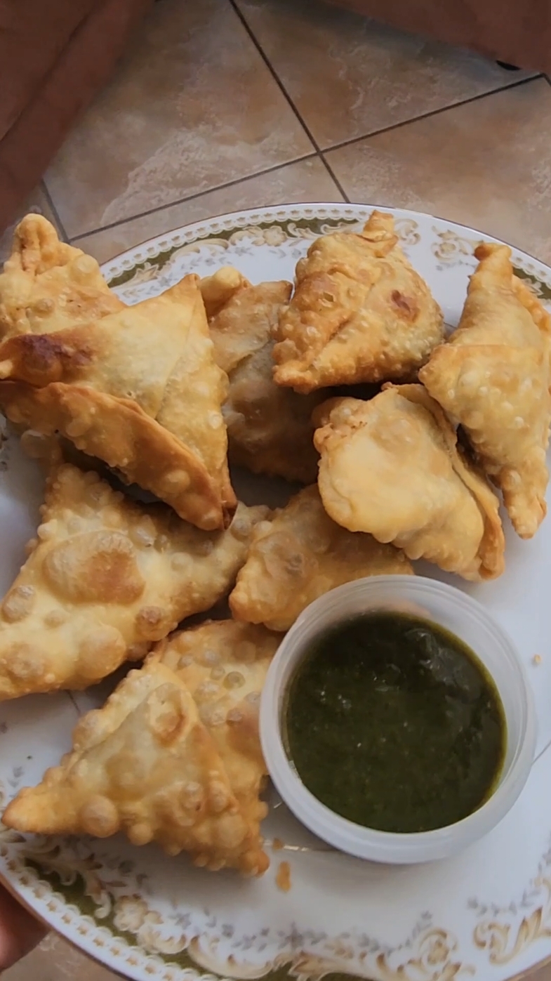 Vegan samosa  the kids helped me prepare this meal #vegan #samosa #vegansamosa #foodtiktok #homecooking #potatosamosa #veganrecipes 