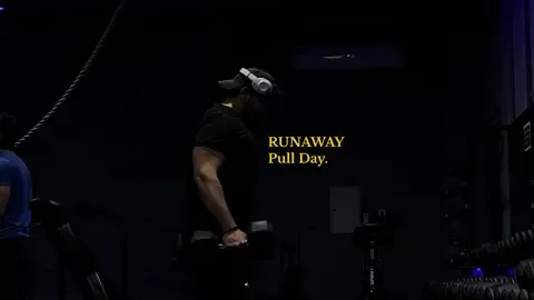 Runaway…#gym #GymTok #fyp #CapCut #viral #explore #bahrain🇧🇭 #winter #winter #edit #winterarc #cinematic #kanyewest #runaway 
