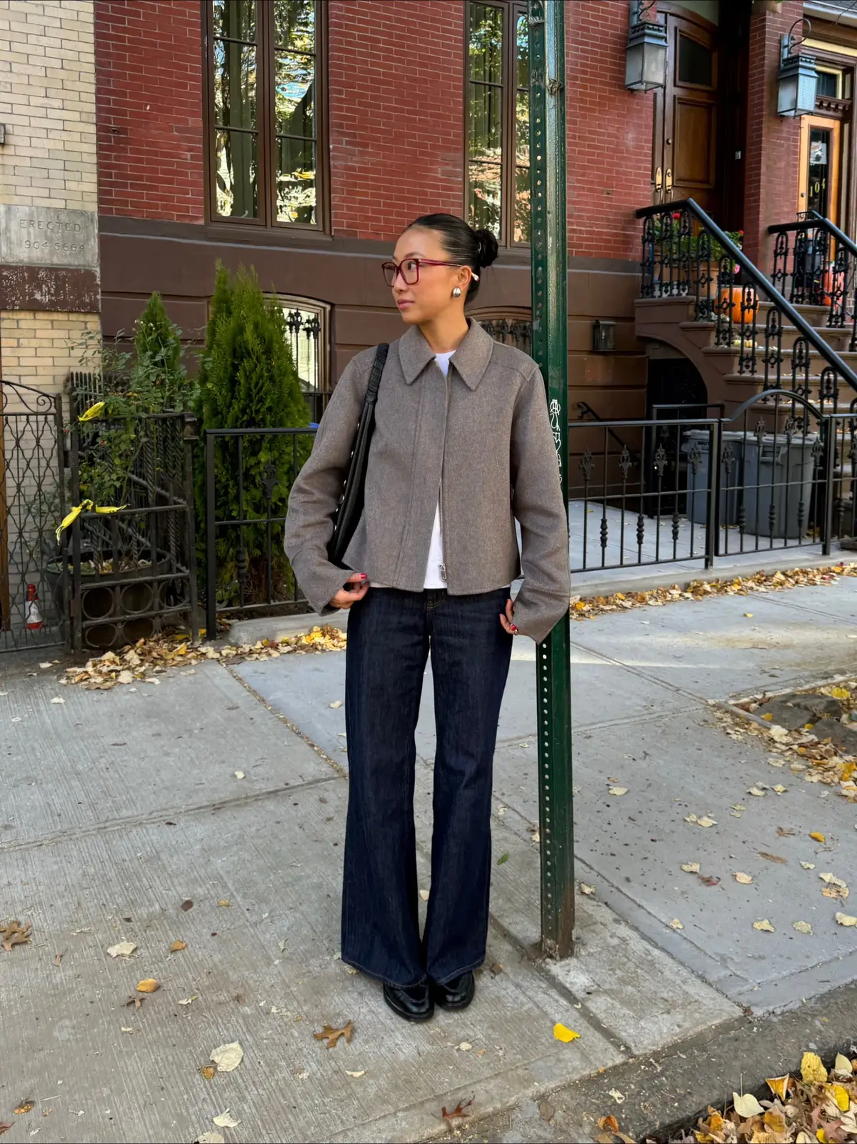 @& Other Stories jacket @GU USA jeans  @clyquethelabel tshirt  @Flattered loafers @Dolce Vita Footwear bag @Gigistudios_lunettes glasses #falloutfits #OOTD #fallstyle #outfitinspo  