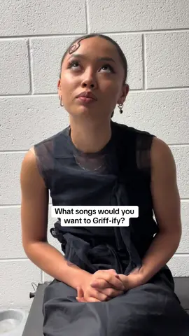 After her viral “Apple” cover, @Griff reveals what other songs she’d Griff-ify and which artists she’d want to hear cover a Griff song 👀🎶  #griff #vertigo #music #interview #backstage #sabrinacarpenter #concert #griffies 