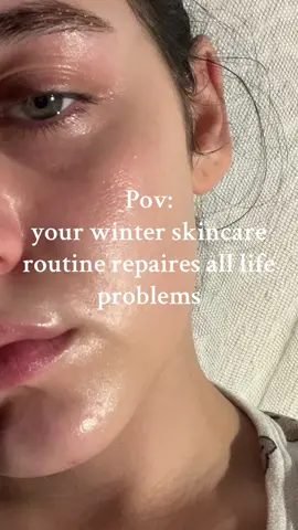 Best therapie but still didn‘t find my summer skincare routine #skincare#glowyskin #glow#easyskincare#skincareisselfcare#winterskincare#niacinamide #hyaloronicacid #simpleskincare  