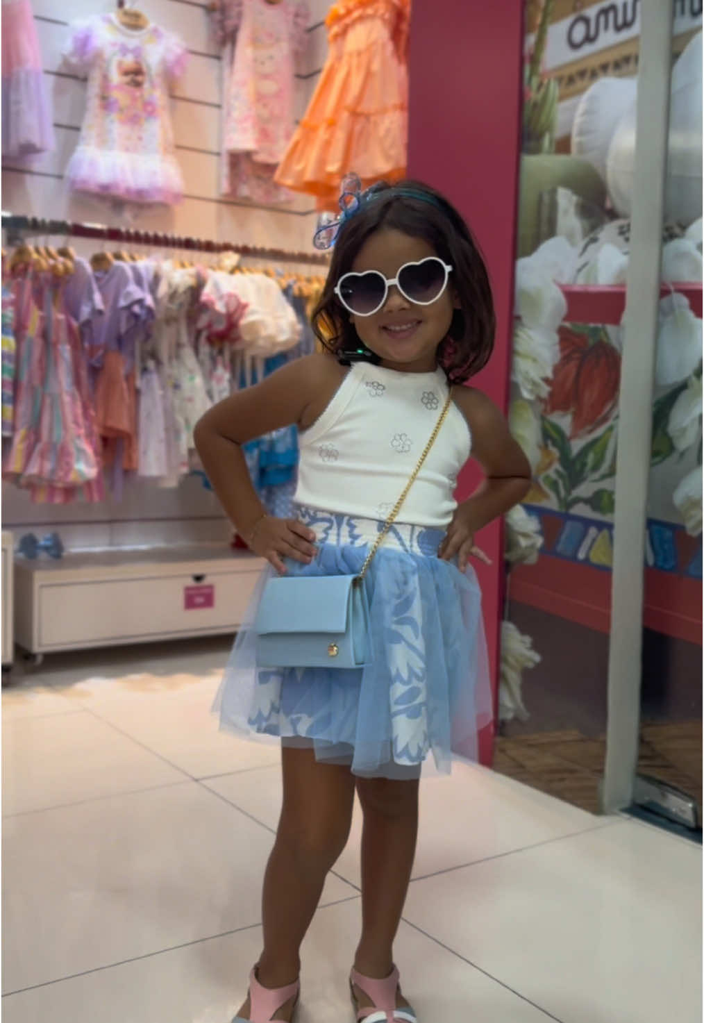 Vem comigo conhecer a loja infantil mais completa de Belém ,eu estou falando da NANA STORE BELÉM😍 o verdadeiro shopping da criança! Olha a diva de vocês arrasando nos looks😍 . #paraense #paraenseraiz #soudonorte #belemdopará #looks #modainfantil 