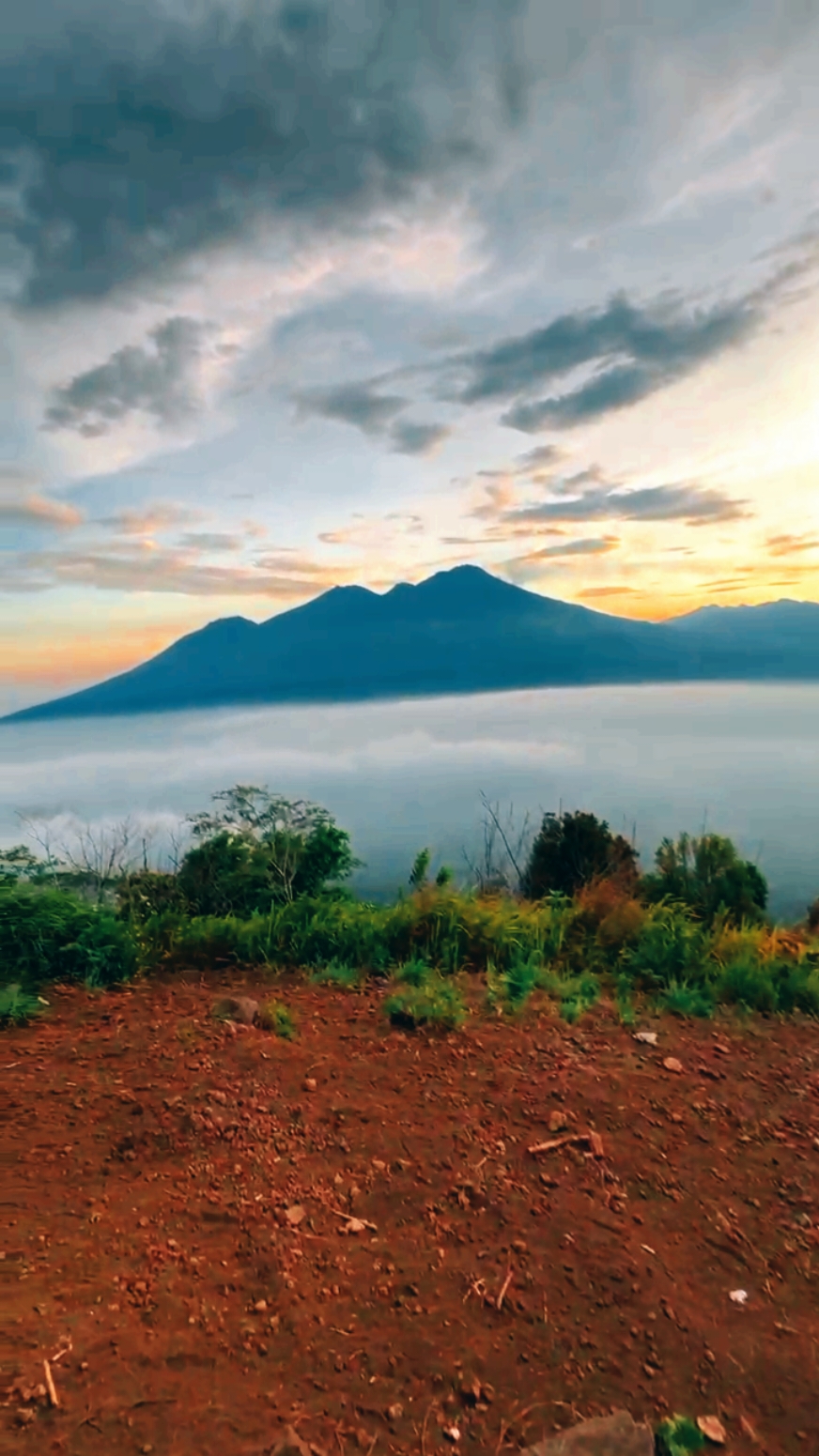 Sarah klopo secantik ini #masukberandafyp #pendakifomo #sarahklopo1235mdpl #penanggungan1653mdpl #pendakigunung 