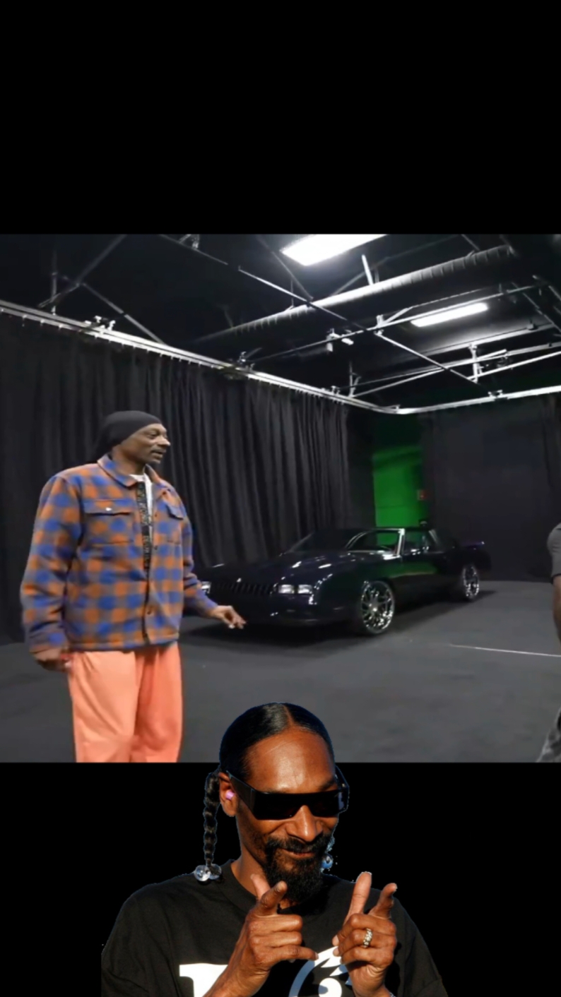 Kai tours snoop dogs mansion #kaicenat #snoopdog #snoop #snooplion #kai #cenat #stream #clip #housetour #mansion 