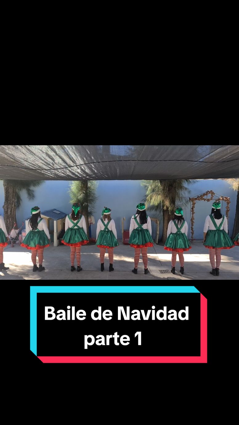 Navidad Rock #baile #coreografianavideña #coreografianavidad #bailenavideño #bailenavidad #navidadrock #navidadrock🎶🎄🎸😎 #navidadrocktatiana #navidad 