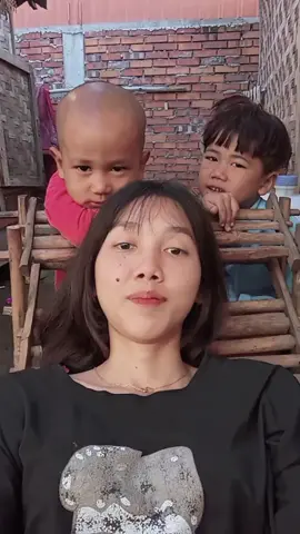 #ဂျပန်ဂတုံး 😹#ချစ်တဲ့သူတွေဆီရောက်စေ😍😍 #titk #foryoupage #foryou 