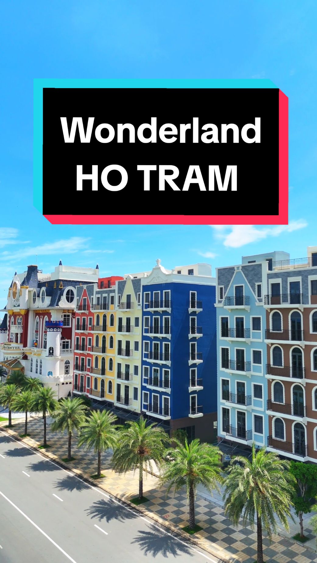 Wonderland - NovaWorld Hồ Tràm là một khu phức hợp nghỉ dưỡng và giải trí nổi bật, nằm tại tỉnh Bà Rịa - Vũng Tàu, Việt Nam. Dự án này được phát triển bởi NovaGroup, với mục tiêu tạo ra một không gian lý tưởng cho du khách thư giãn và trải nghiệm những hoạt động giải trí đa dạng. Những điểm nổi bật của Wonderland - NovaWorld Hồ Tràm: 🏖️ Thiết kế độc đáo: Khu vực này được thiết kế với phong cách hiện đại, kết hợp hài hòa giữa thiên nhiên và kiến trúc, mang đến không gian sống thoải mái và gần gũi với môi trường. 🏖️ Tiện ích đa dạng: Wonderland cung cấp nhiều tiện ích như bãi biển riêng, hồ bơi, khu vui chơi giải trí, nhà hàng, quán bar và các dịch vụ chăm sóc sức khỏe, giúp du khách có những trải nghiệm thú vị. 🏖️ Hoạt động giải trí: Ngoài việc tắm biển và thư giãn, du khách còn có thể tham gia vào nhiều hoạt động thể thao nước, golf, hay các trò chơi giải trí khác. 🏖️ Vị trí thuận lợi: Nằm gần các điểm du lịch nổi tiếng, Wonderland - NovaWorld Hồ Tràm dễ dàng tiếp cận các khu vực xung quanh, giúp du khách khám phá vẻ đẹp của vùng biển Hồ Tràm. 🏖️ Không gian xanh: Khu phức hợp được bao quanh bởi cây cối và cảnh quan thiên nhiên, tạo ra một bầu không khí trong lành và yên bình. Wonderland - NovaWorld Hồ Tràm hứa hẹn sẽ là điểm đến lý tưởng cho những ai tìm kiếm sự thư giãn và những trải nghiệm giải trí thú vị bên bờ biển. #wonderland #novaworldhotram #hotram #xuhuong #flycambariavungtau #flycambds #flycam4k