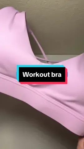 I need more colors ✨ #workoutclothes #sportsbra #gymclothes 