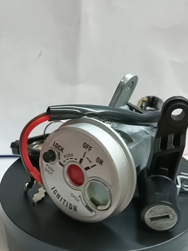 kunci kontak 50C motor Jupiter MX new #nagasakimotorbwi #sparepartmotor #sparepart #onderdilmotor #spareparts #fypシ゚viral #fyp #xyzbca #WIBGAJIAN 