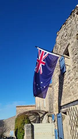 Victoria State (Australia), Melbourne Cup Day #australia #melbourne #oceania #melbournecup #flagcollector #drapeau #vexillology #flag 