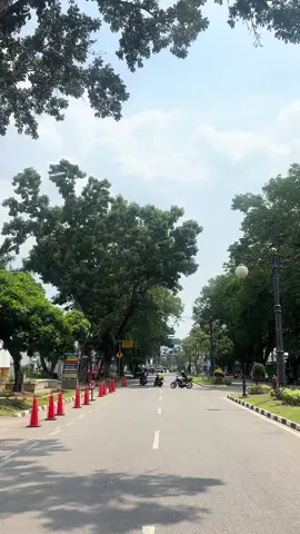Bagian 9 | Vibe siang hari di kota jambi #kotajambi #jambi #fypシ #viral #jambiviral #beranda #jambipride🏴‍☠️ #pageforyou #vibedikotajambi 