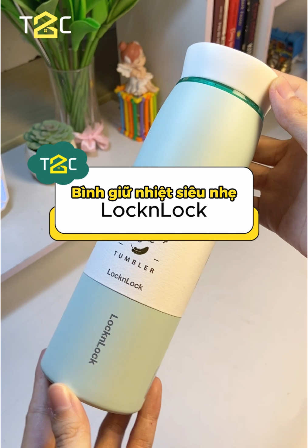 Một phiên bản khác của dòng Bình Giữ Nhiệt LocknLock Feather Light đây mọi người ơiii 😍 Săn ngay tại giỏ hàng phía dưới góc trái nhé 😍☘️ #xuhuong #binhgiunhiet #binhgiunhietlocknlock #locknlock #t2cmall #t2cmalllocknlockchinhhang 