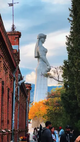 Mother of Georgia 🗽 #tbilisi #georgia #motherofgeorgia #art #travel #reel #reels #traveltiktok #travellife #traveling #video #videoviral #tbilisigeorgia 