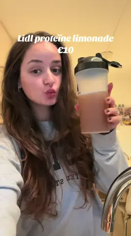 LIDL PROTEINE LIMONADE VOOR MAAR €10 ✨😳 #clearwhey #lidl #lidlprotein #lidlproteinelimonade #tasttest #highprotein #gym #proteinshake 