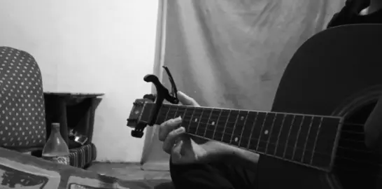 jangan menyerah 😌 - - - #janganmenyerah  #syukuriapayangada  #dmasiv  #foryoupage  #masukberanda  #gitarcover  #bengek😭  #storygitaran  #fypシ 