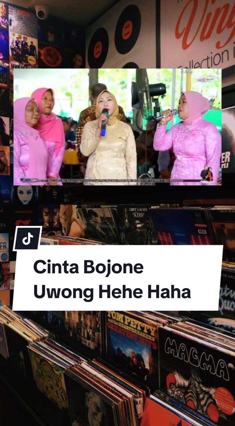 Cinta Bojone Uwong Hehe Haha, pengirim Video @FYP Comedy  #cintasiapa #cintabojoneuwong #musiccomedy #videolucu #ibuibulucu 