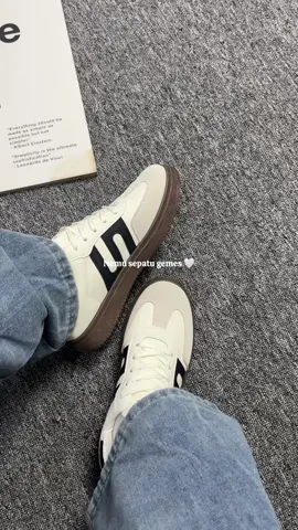 cuma 100 ribuan dari brand Shoevo🔥 #sepatu #sneakers #sepatumurah #sepatuwanita 
