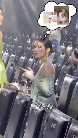 Baby that's not Phalo nor Tofu. That's Malin babe, that's Malin 😅🤣🤣🤣🤣🤣🤣🤣 @Charlotte A.  #itscharlotty #charlotteaustin #ชาล็อตออสติน #CharlotteAustin 