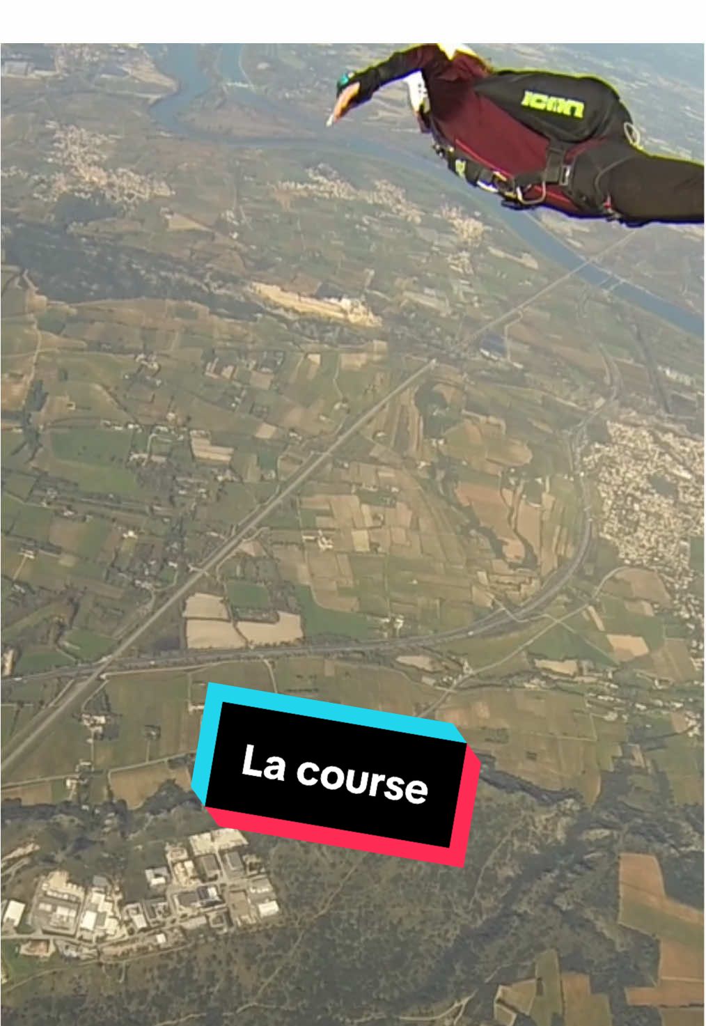 Vous avez déjà fait la course dans les airs vous ? 😏 Qui veut essayer ???