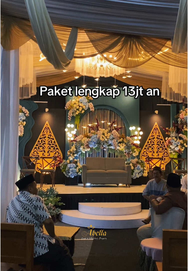 Paket Wedding lengkap harga kaki 5 tampilan 🌟🌟🌟🌟🌟  More Information & Booking WA: 085755922663 Ig: abella_vendorblitar Tiktok : abella_vendorblt   #inspirasidecoration #inspirasiwedding  #fyp #fypシ #fypage #blitar24jam #dekorasimanten #dekorasiblitar #dekorasiblitarmurah #dekorasitulungagung #blitarasyik #dekorasikediri  #blitarhitz #infoblitar #dekorasimanten #dekorasiminimalis #dekorasimantenmodern #tulungagung24jam #blitarjawatimur #blitarcidroparahcah #inspirasiwedding #inspirasinikah #inspirasimanten #jawatimur #sewalightingblitar  #dekorasimurah 