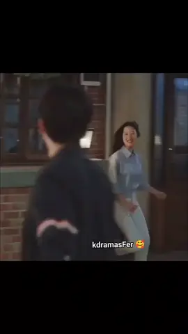 Cuando ni te miran 🫢🤭 Kdrama Comer, Amar y matar ❤️‍🔥 Link Eat,Love, Kill #linkeatlovekill  #MoonGaYoung #YeoJinGoo  #todoenmundoasiatico #TuMundo #kdramasfer #dramas #Love #mundokdrama #doramas #Korea  #series   JennIfer Urbano 🤍#Soyfer