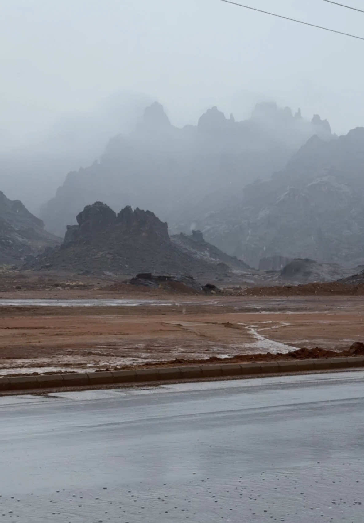 الحمدلله على نعمة المطر 🤍🌧️ #حائل_اليوم #الشتاء #حائل_بعد_حيي 