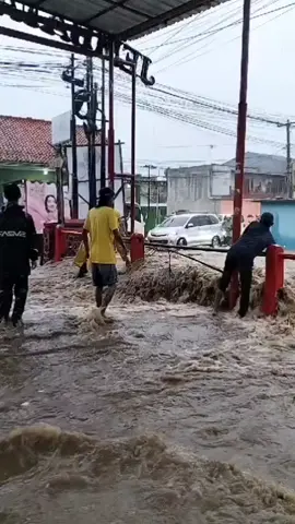 fraypor Sukabumi jawabarat berduka banjir badang 5november2024 lokasi citymall & Sukabumi kota nya  #sukabumi #jawabarat #citymall #fyp #banjirbandang #banjir #viral 