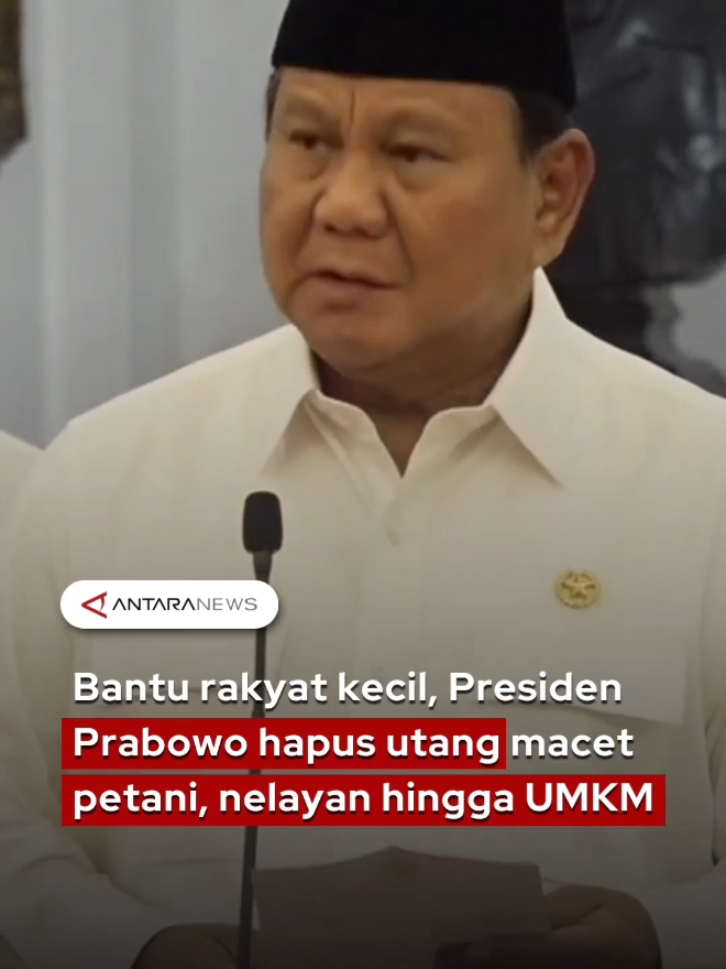 Presiden Prabowo Subianto resmi menghapus utang macet petani, nelayan hingga UMKM di Indonesia, kebijakan ini ditandatangani Presiden dalam PP Nomor 47 Tahun 2024 yang ditekan pda Selasa (5/11/24) Dengan ditekannya Peraturan Presiden ini, Pemerintah berharap bisa membantu rakyat agar dapat meneruskan usaha-usaha mereka dengan lebih berdayaguna Sementara mengenai persyaratan teknis terkait hal ini   akan ditindaklanjuti oleh kementerian serta lembaga terkait. #presidenprabowo #hapusitang #PPhapusutang #kreditmacet #UMKM #petani #nelayan #hutang #peraturanpresiden #idbreakingnews #tiktokberita #fyp #longervideos 