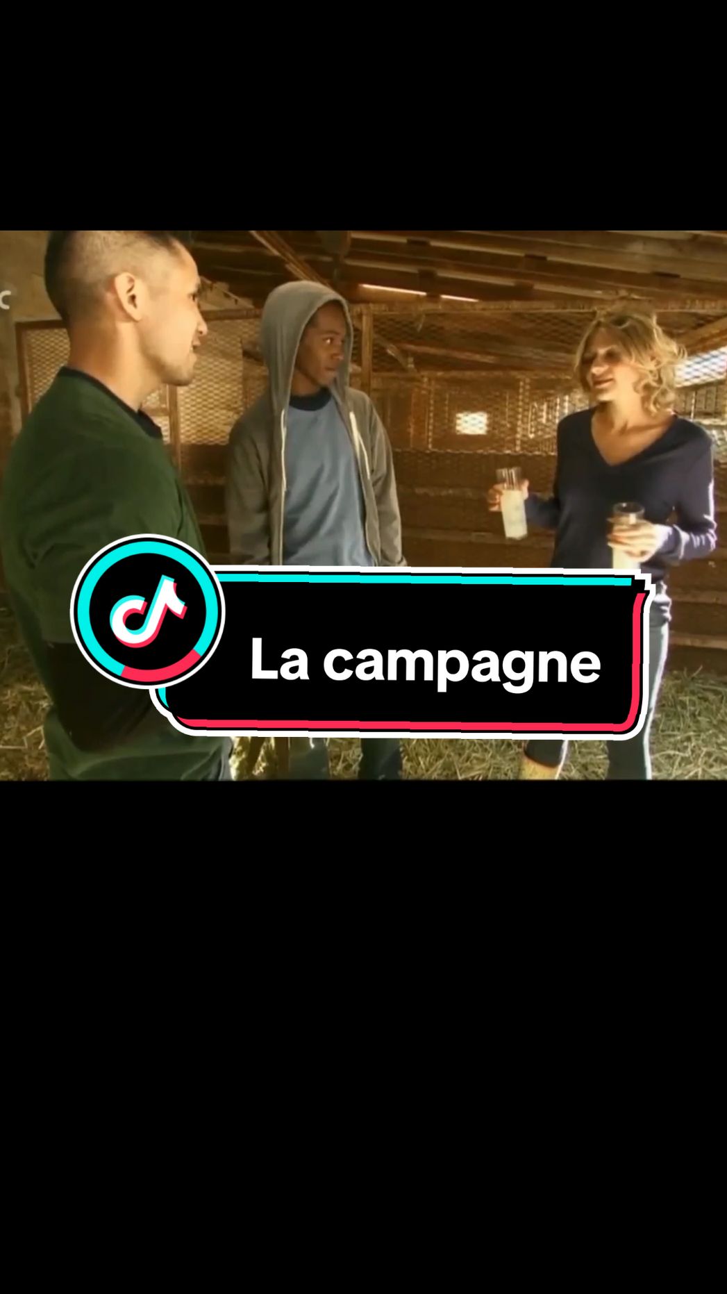 Les 2 débiles a la ferme 🤣🤣1000 morts insolites - épisode 226 #homme #femme #ferme #campagne #reportage #pourtoii 