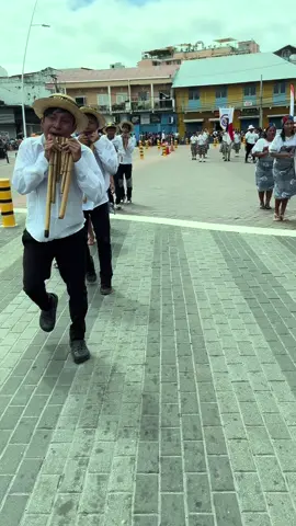 Participación del grupo Kankis Galu en el desfile de los símbolos patrios. 4 de Nov.  (Colegio Jose Antonio Remon Cantera). . . . #panama #simbolospatrios #patria #danzaguna #gunayala #leexpma #fyp #foryouu #parati 