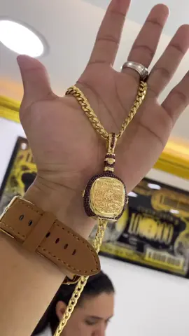 Que tal esta cadena en oro 18k y esta botellita 🥺🥺❤️😍 #shenoaorocolombia #shenoaesmeraldas #usa🇺🇸 #mexico🇲🇽 #españa🇪🇸 #fypシ゚ #peru🇵🇪 #europa 