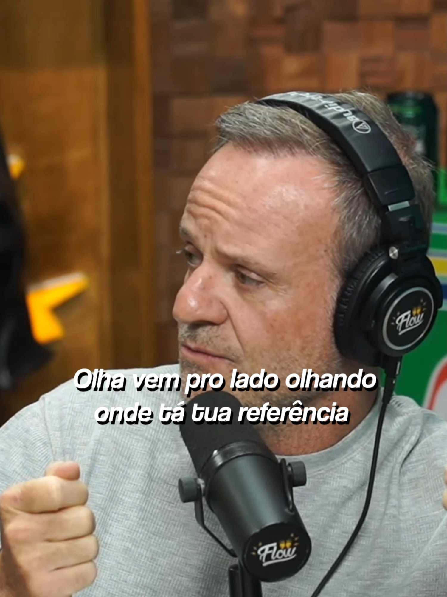 Correndo no melhor estilo Ronaldinho #flowpodcast #rubensbarrichello #f1 #formula1