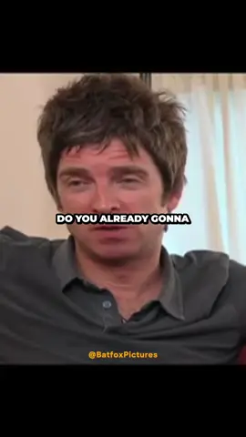 NOEL GALLAGHER - ALL WE'D EVER DO IS PLAY THE GUITAR AND MIME #OASIS #NOELGALLAGHER