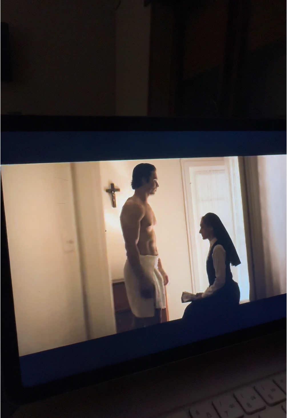 this scene ……… #viral #goviral #nicholaschavez #ultraviolence #lanadelrey #grotesquerie 