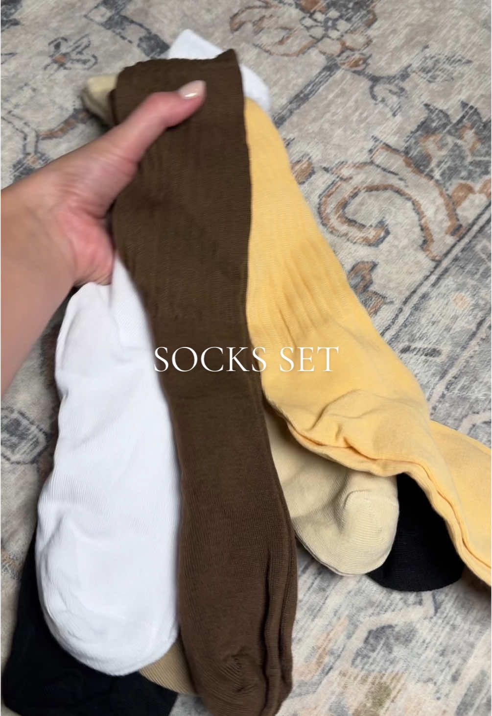 Droopy socks are in…thoughts? #socks #outfit #falloutfit #winteroutfit #giftideas #stockingstuffers #blackfriday #cybermonday #tiktokshopholidayhaul #tiktokshopblackfriday #tiktokshopcybermonday 